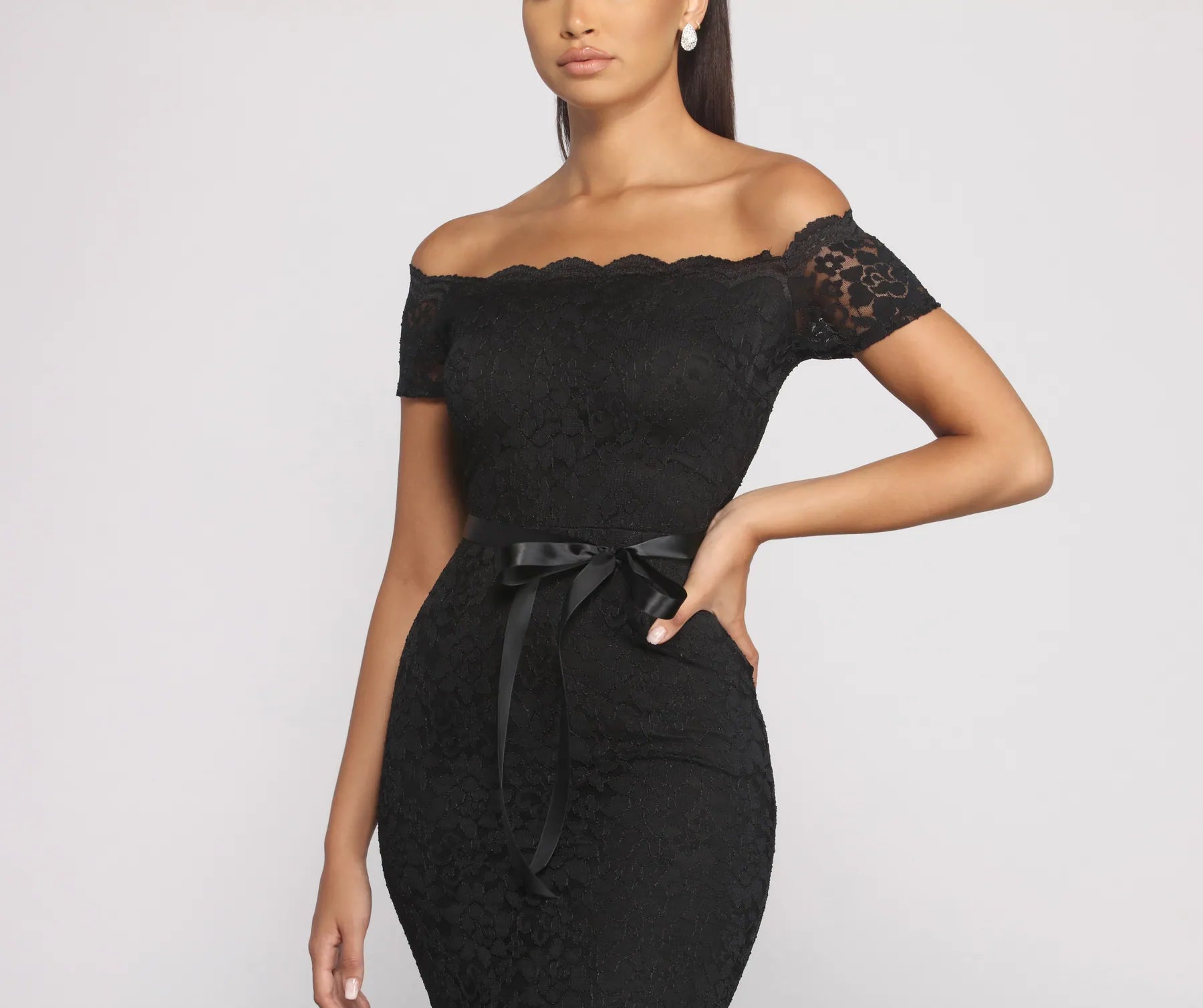Paige Formal Off-The-Shoulder Scalloped Lace Dress - Image 7