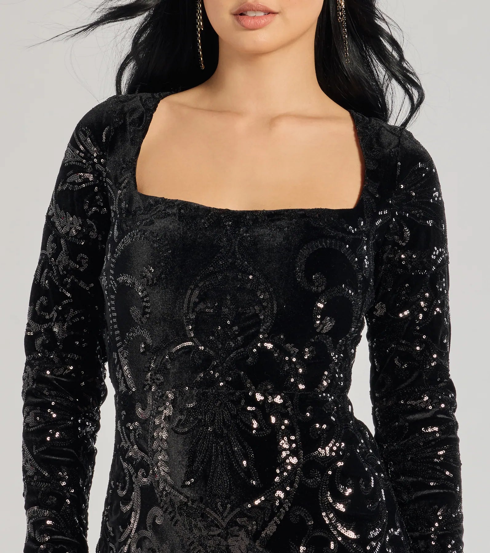 Ayden Long Sleeve Velvet Sequin Mini Dress - Image 4