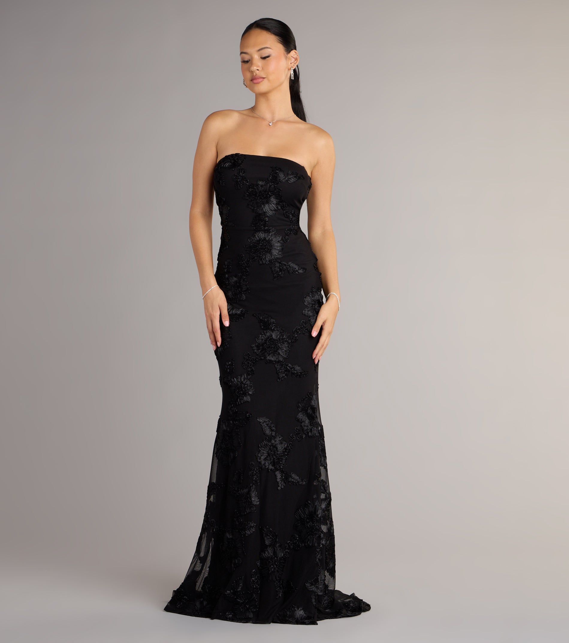 Ariela Lace-Up Cutout Mermaid Formal Dress - Image 9