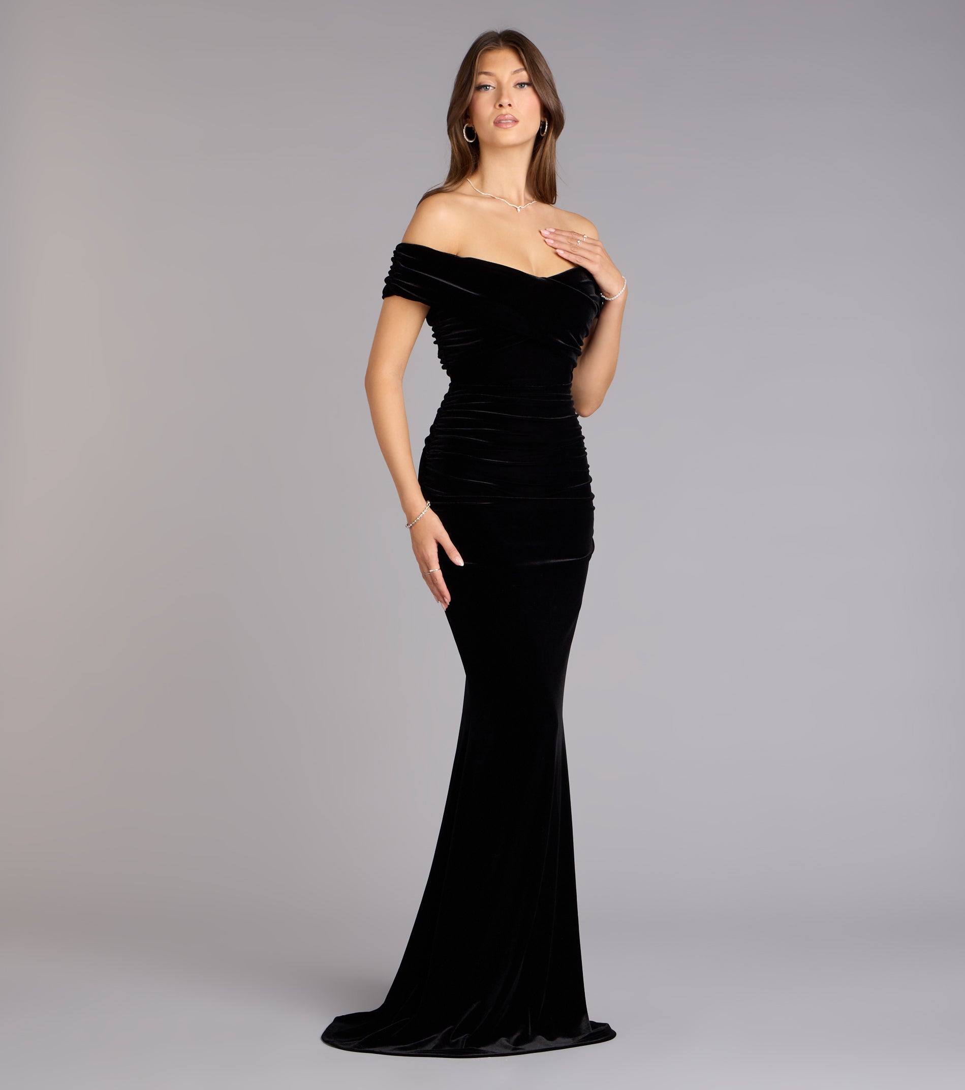Gemma Velvet Off-The-Shoulder Mermaid Dress - Image 5