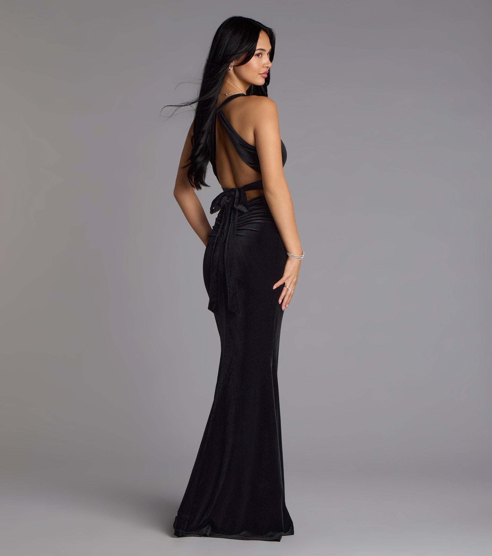 Vivienne Velvet Tie-Back Formal Dress - Image 2