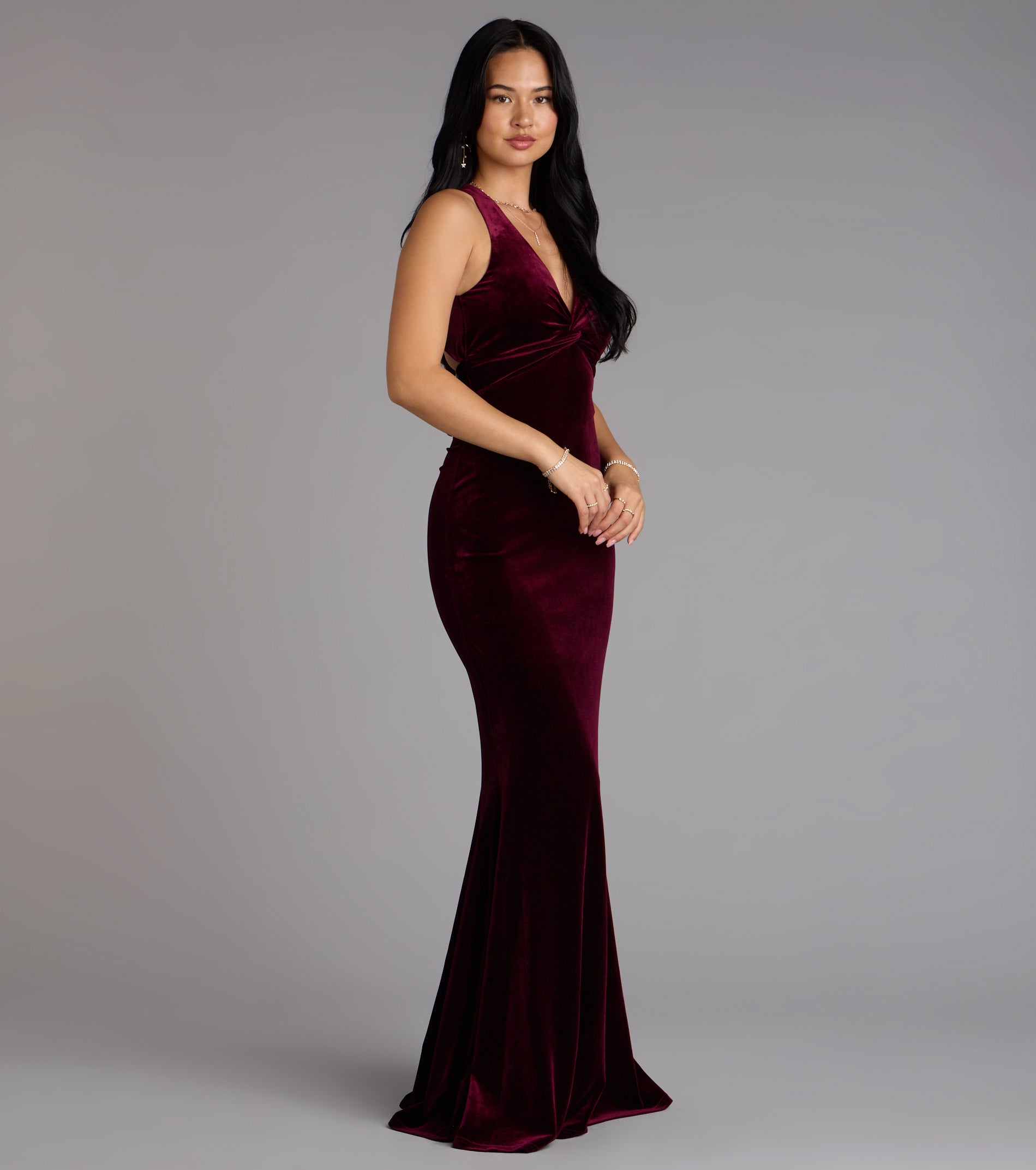 Vivienne Velvet Tie-Back Formal Dress - Image 6