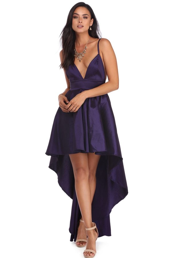 Lizbeth Classic Twist Formal Dress - Image 10