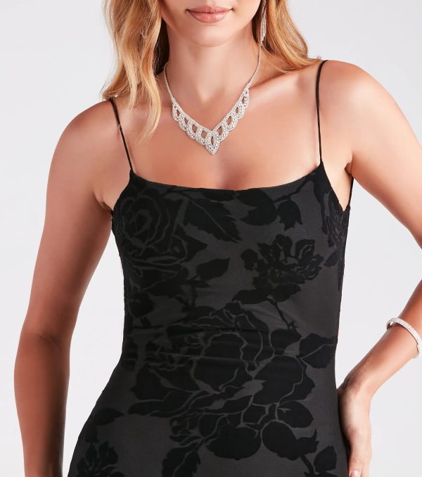 Ramona Formal Velvet Rose Strappy Mermaid Dress - Image 4