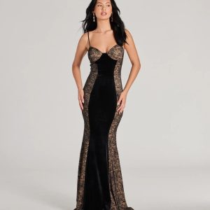Dahlia V-Neck Mermaid Lace Velvet Formal Dress