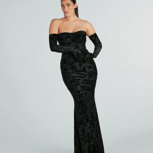 Amai Formal Velvet Strapless Dress With Gloves