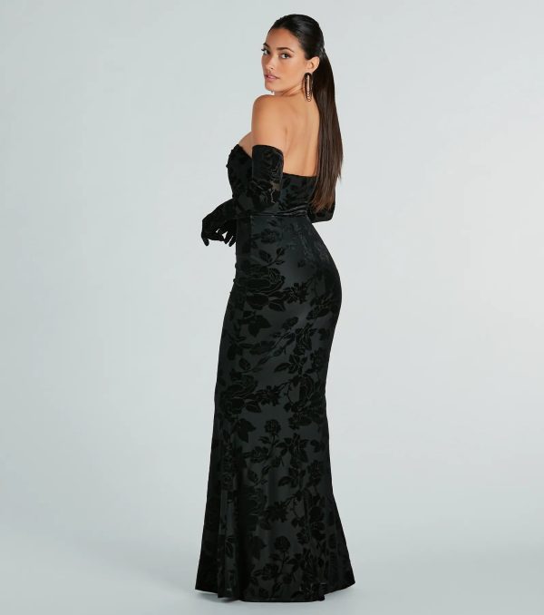 Amai Formal Velvet Strapless Dress With Gloves - Image 2