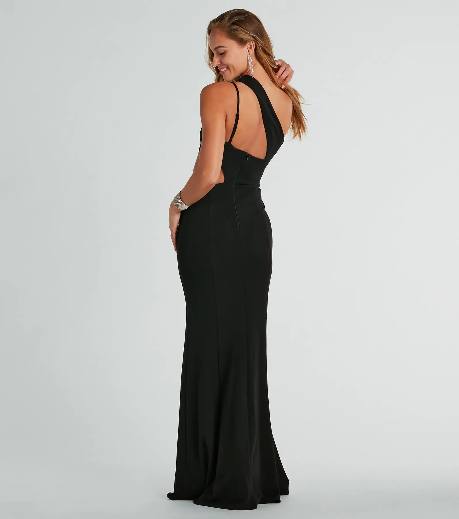 Katy V-Neck Cutout Mermaid Crepe Formal Dress - Image 2