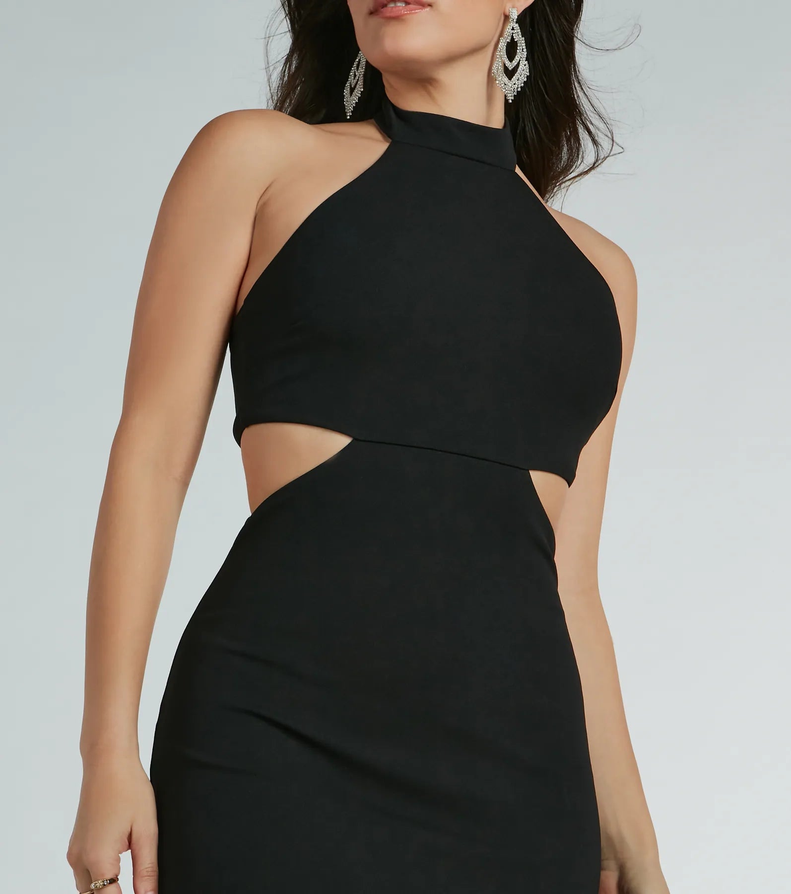 Avalynn Halter Cutout Crepe Formal Dress - Image 4