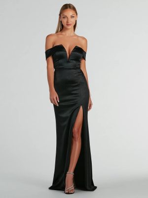 Callie Off-The-Shoulder Mermaid Glitter Satin Formal Dress