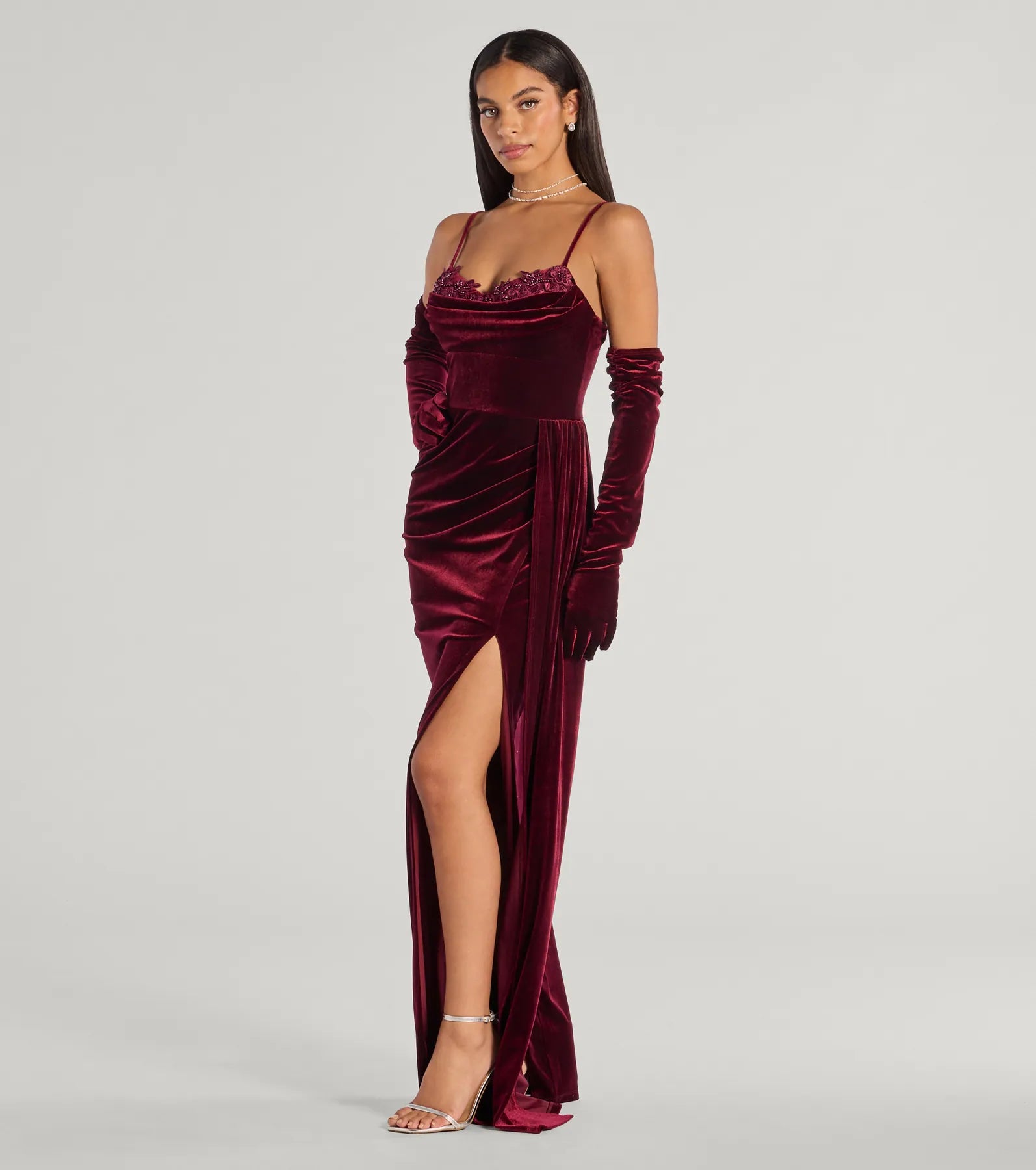 Inez Beaded Applique Velvet Formal Column Dress With Gloves - Image 4