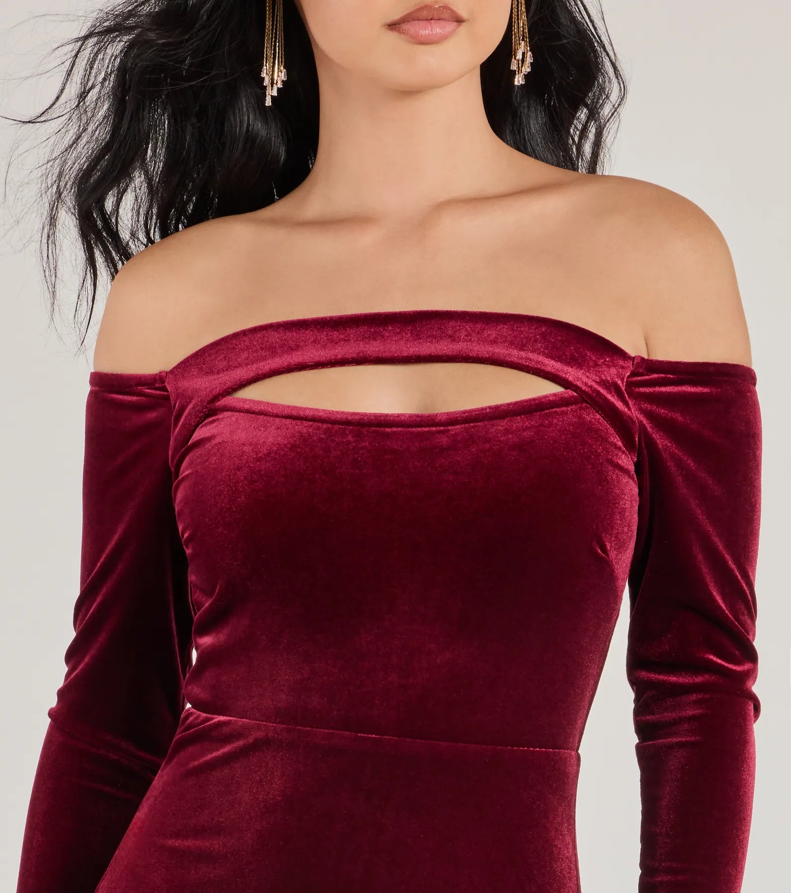 Rosalyn Velvet Off-The Shoulder Long Sleeve Column Dress - Image 7