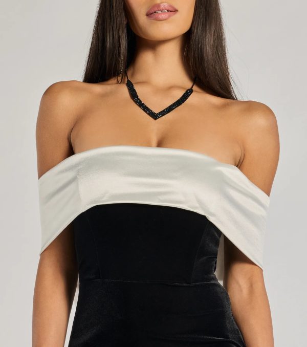 Verona Off-The-Shoulder Bow Back Velvet Formal Dress - Image 3