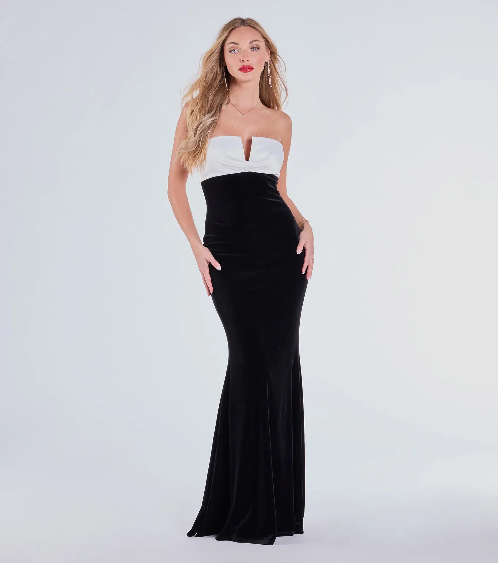 Marnie Strapless Satin Bow Velvet Column Formal Dress - Image 2