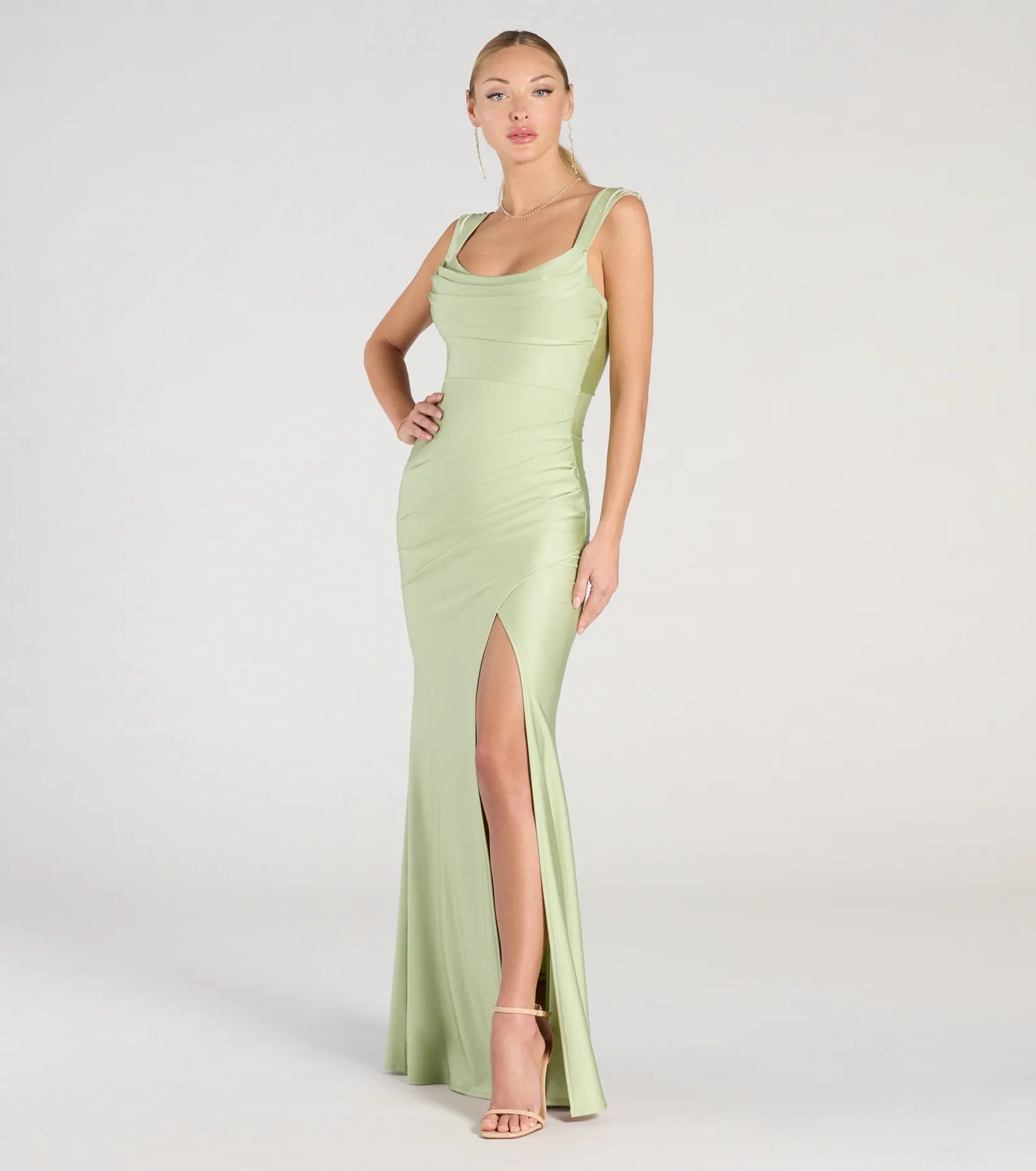 Kaitlin Low Back Slit Mermaid Formal Dress - Image 8