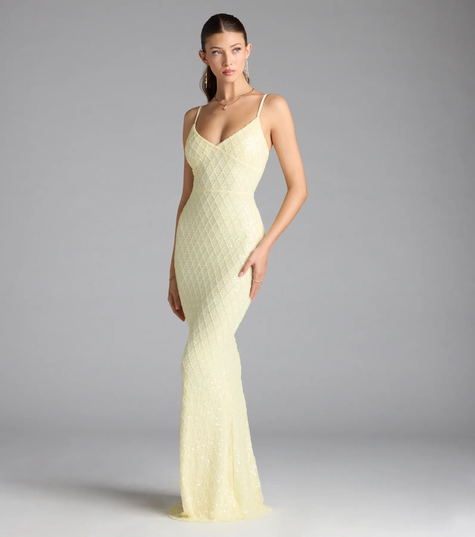 Kaylie V-Neck Bodycon Sequin Bead Formal Dress - Image 4