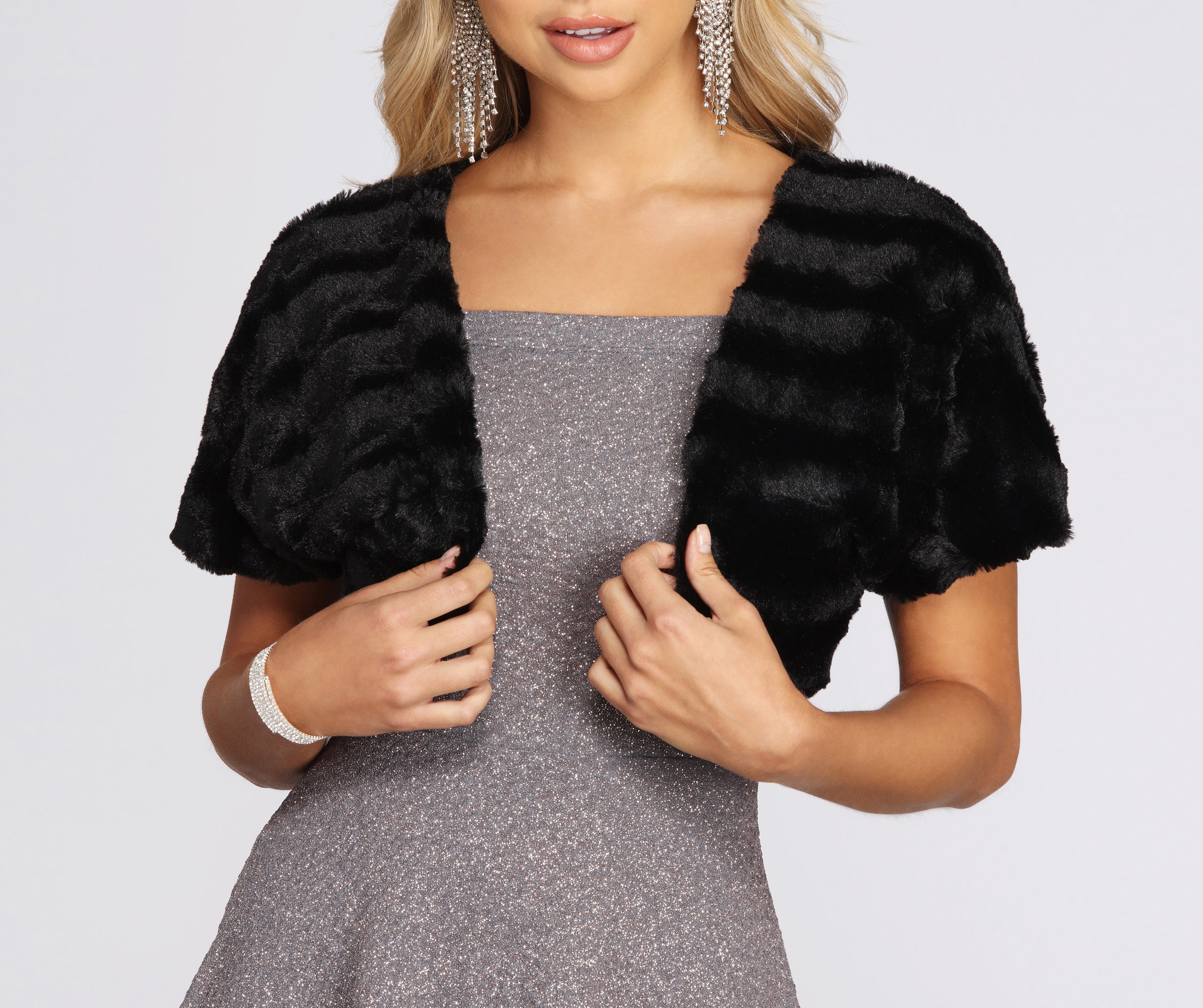 Timeless Elegance Faux Fur Bolero - Image 4