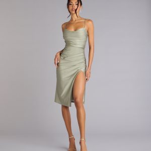 Chic Hourglass Lace-Up Midi Dress