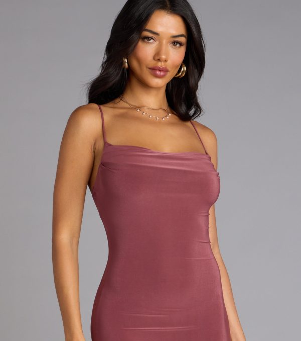 Stunning Silhouette Bodycon Midi Dress - Image 11
