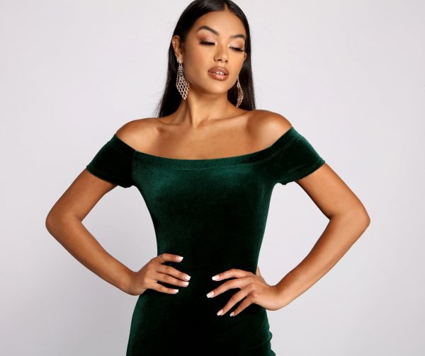 Lustrous Velvet Dress - Image 3