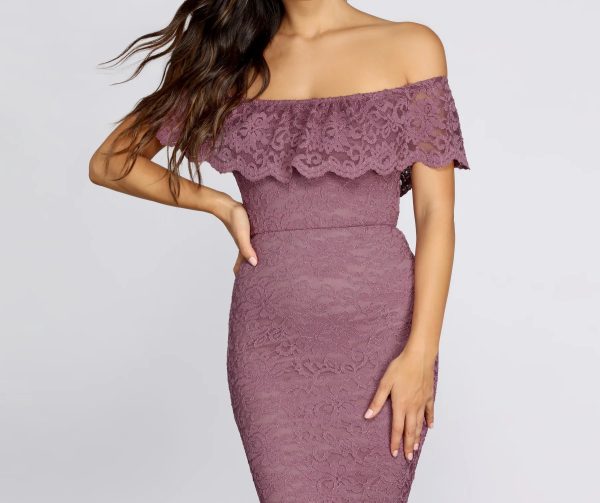 Stunner In Lace Midi Dress - Image 2