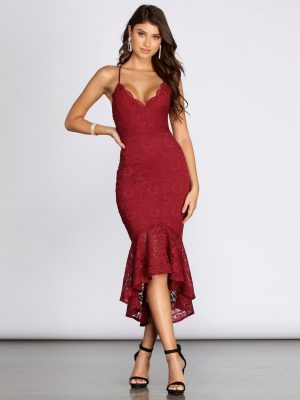 Scalloped Lace Trumpet Midi Dress