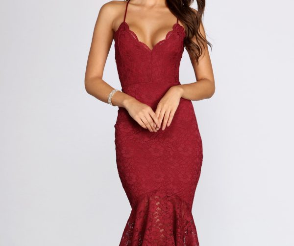 Scalloped Lace Trumpet Midi Dress - Image 3
