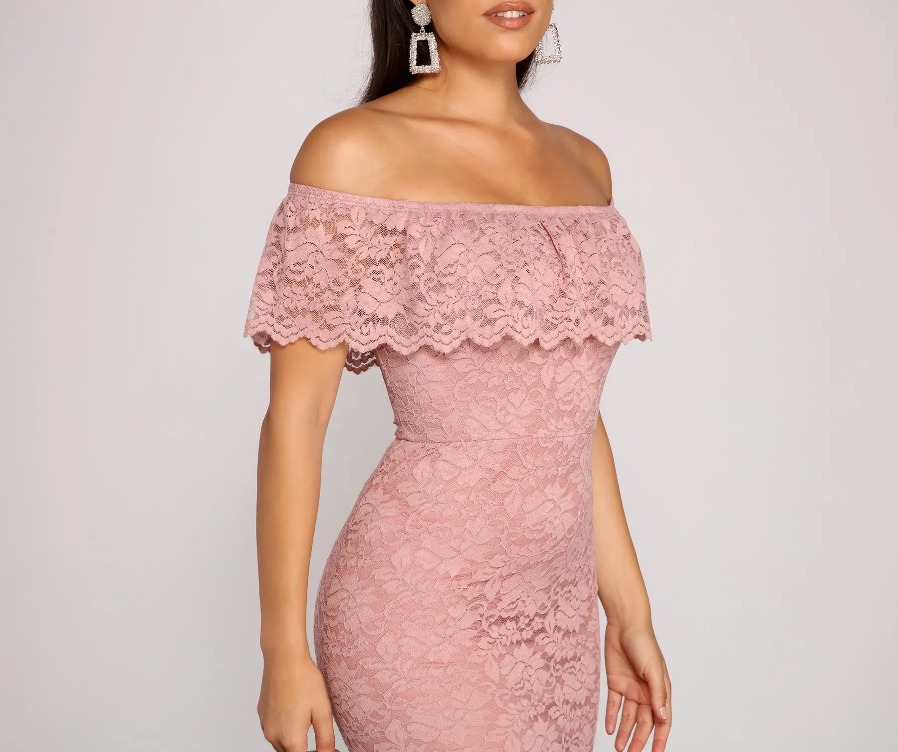 Stunner In Lace Midi Dress - Image 14