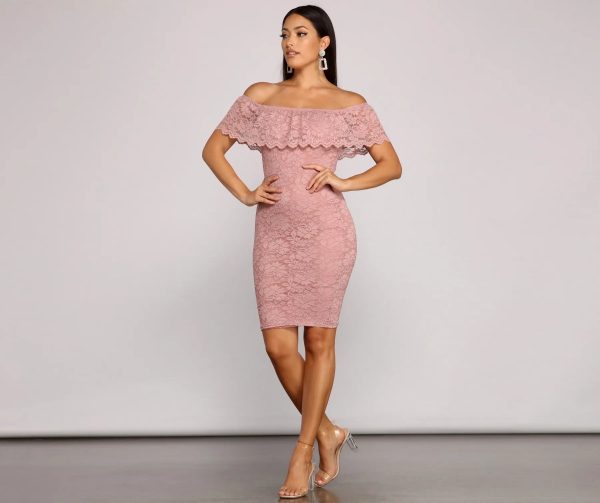 Stunner In Lace Midi Dress - Image 15