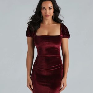 That Luxe Look Velvet Bodycon Mini Dress