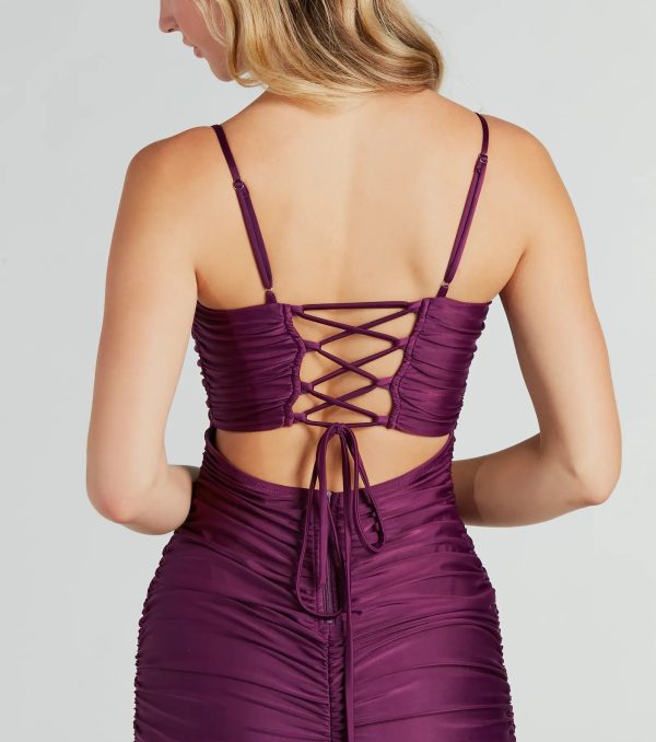 Iconic Silhouette Ruched Bodycon Midi Dress - Image 4