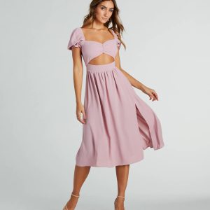Adorable Factor Chiffon Sweetheart Midi Dress