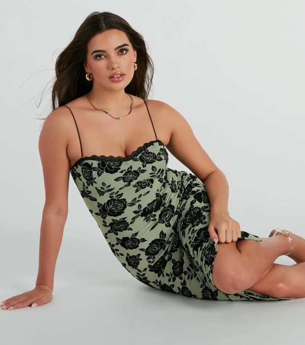 Irresistible Romance Rose Velvet Lace Midi Dress - Image 11