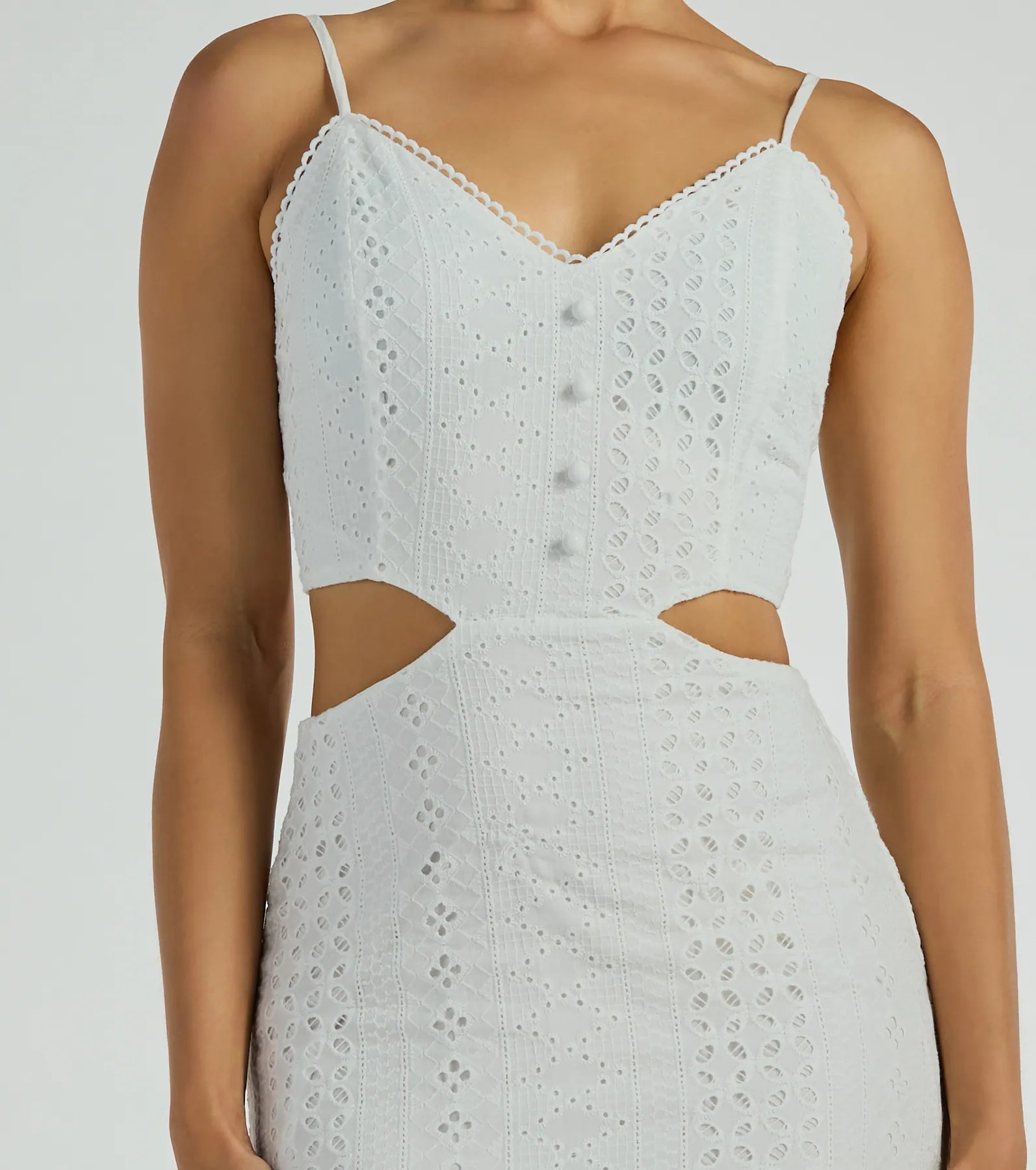 Free Flowing Cutie V-Neck Ruffle Eyelet Maxi Dress - Image 3