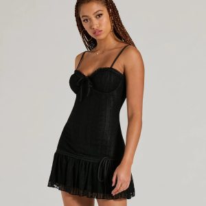 Tempting Allure Sweetheart A-Line Lace Mini Dress