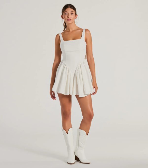 Stunning Sweetie Open Back Bow Skater Dress - Image 3