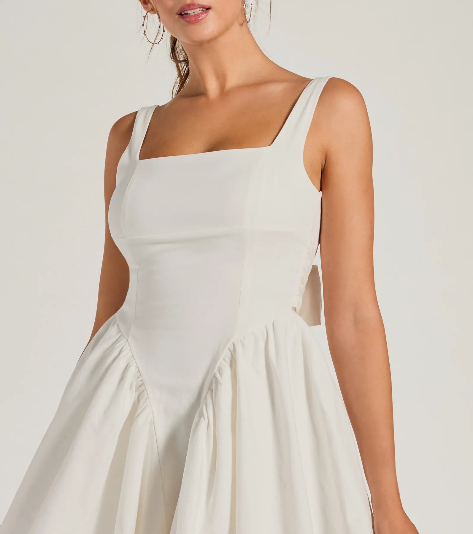Stunning Sweetie Open Back Bow Skater Dress - Image 4