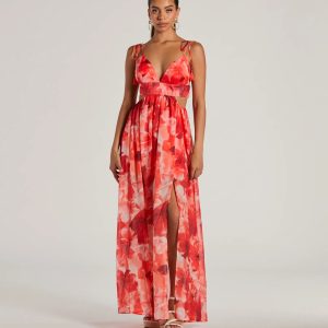 Vacay Attitude V-Neck Floral Tropical Maxi Dress