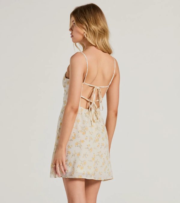 Ultimate Chic Choice Floral Tie-Back Short Dress - Image 2