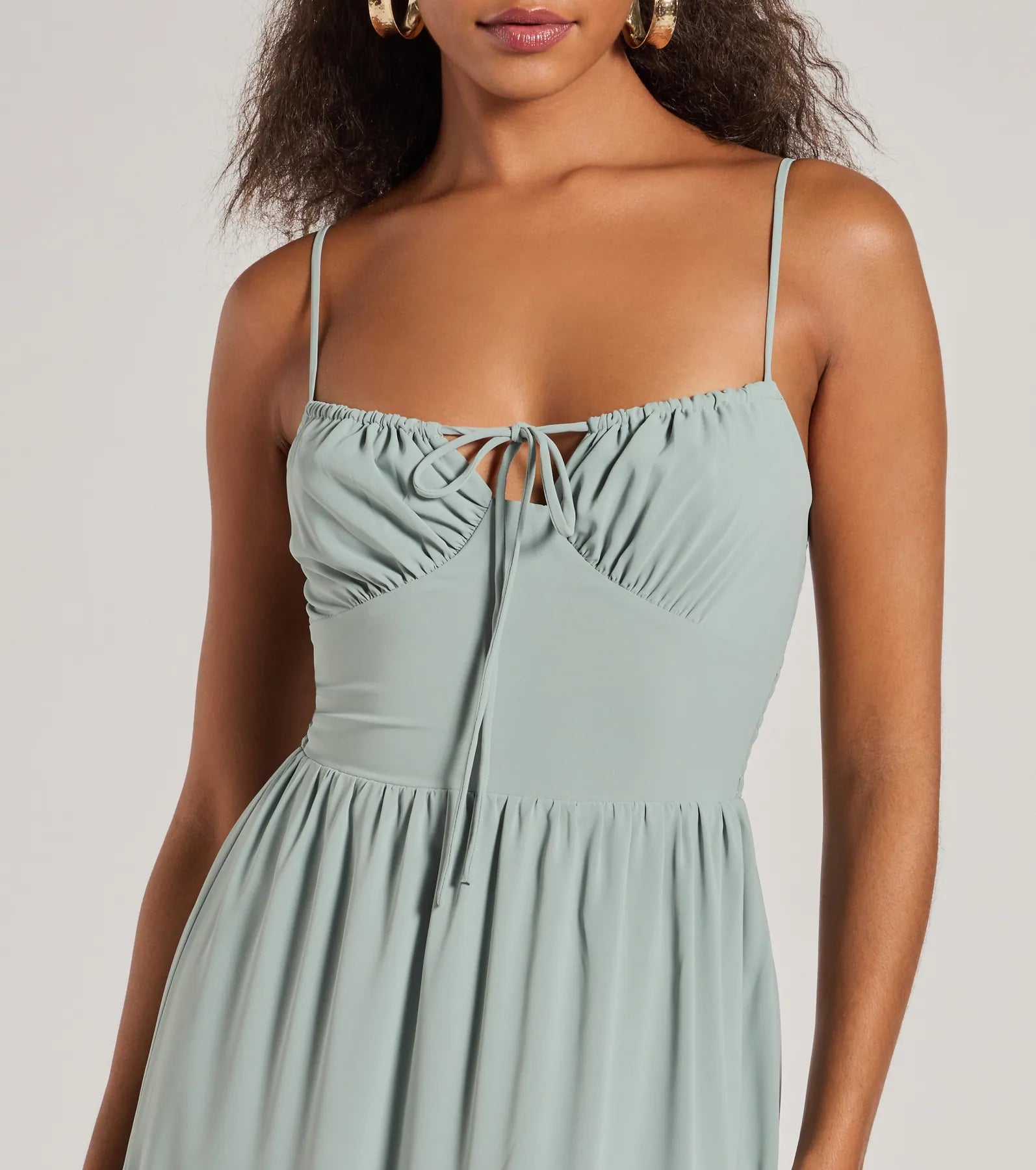 Casually Chic Sleeveless Ruffled Maxi Dress - Image 3