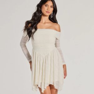 Bohemian Chic Lace Off-The-Shoulder Skater Dress