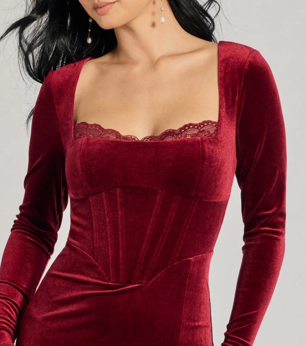 Enchanted Allure Velvet Corset Midi Dress - Image 3