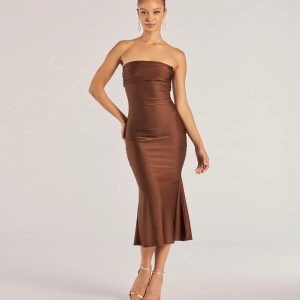 Keep It Sleek Midi Dress