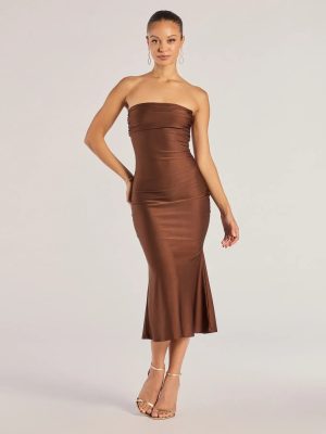 Keep It Sleek Midi Dress