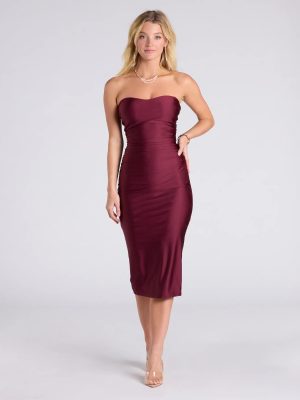 Fabulous Allure Strapless Bodycon Midi Dress