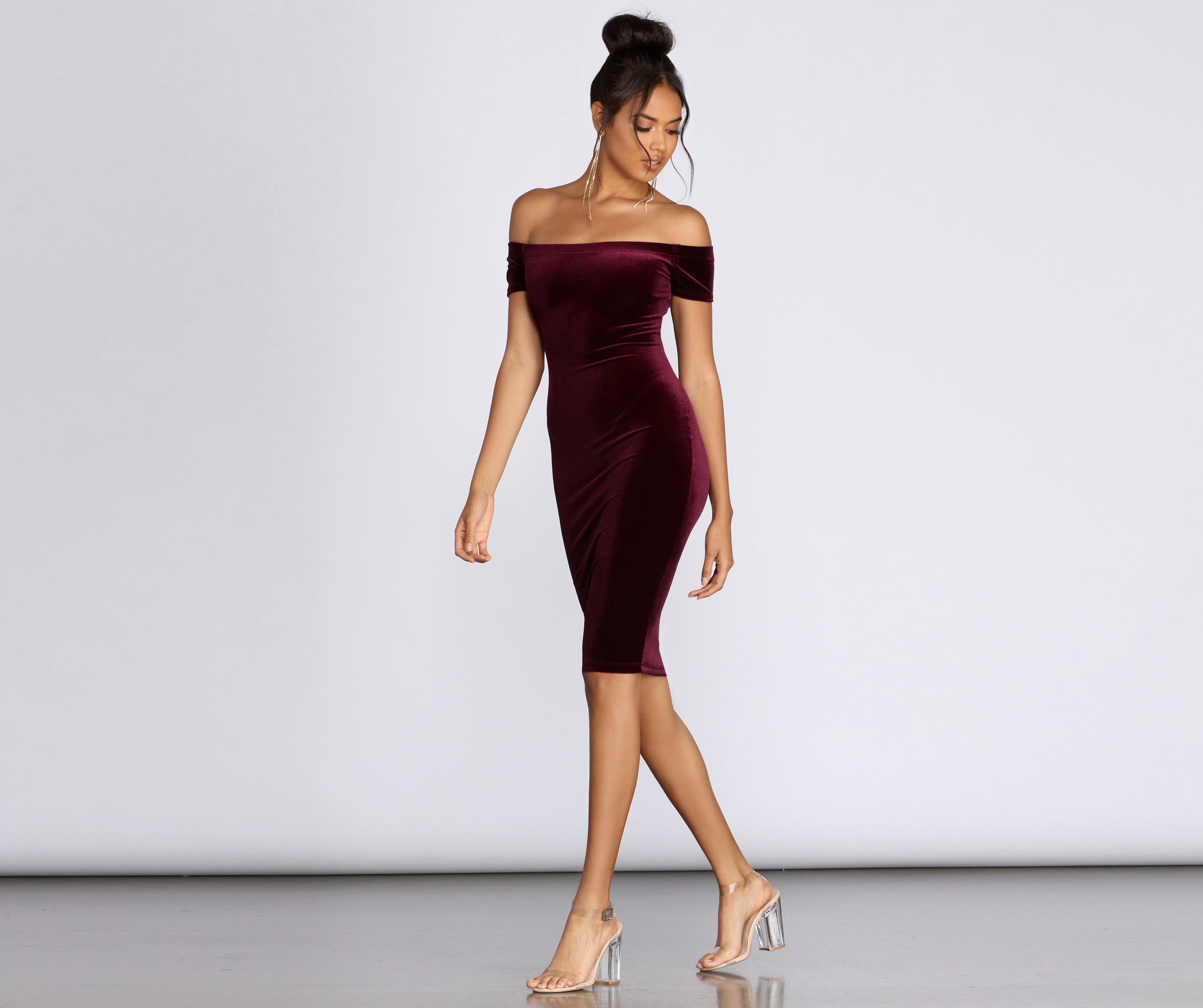 Lustrous Velvet Dress - Image 3