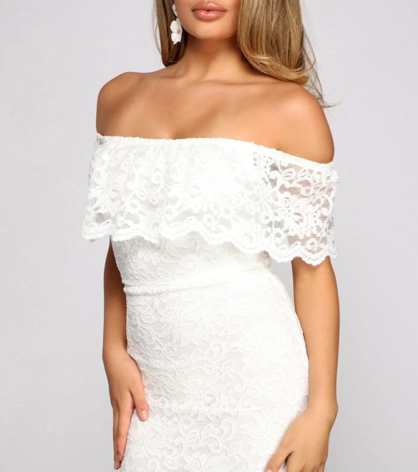 Stunner In Lace Midi Dress - Image 3