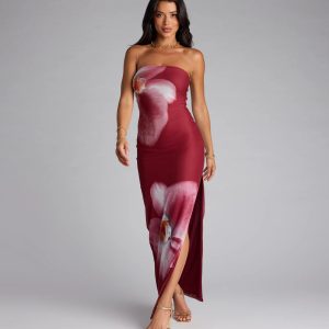 All Eyes On The Floral Maxi Dress