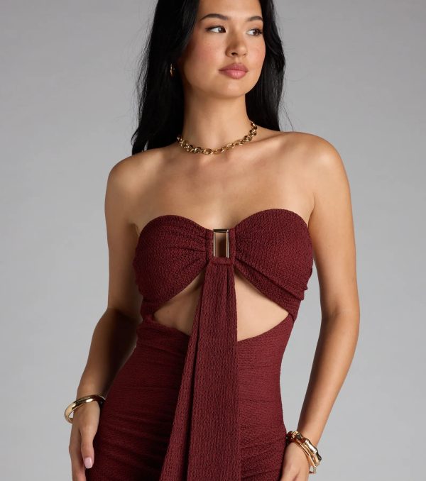 Wow Factor Cutout Maxi Dress - Image 4
