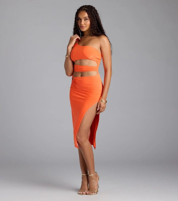 Turn Up The Heat One-Shoulder Cutout Midi Dress - Image 4